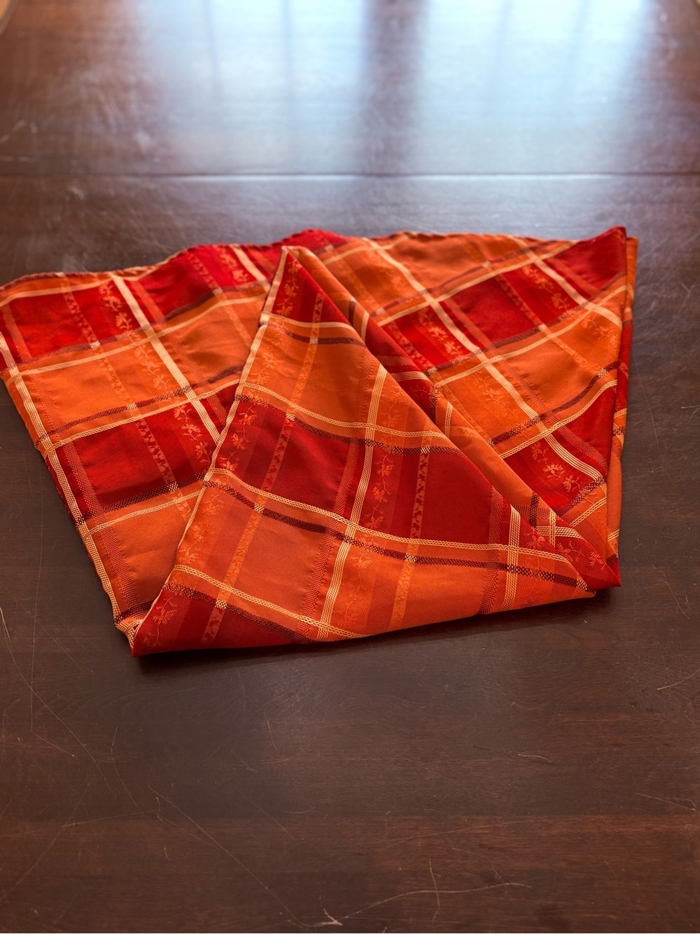 Better Homes And Gardens Rust Red Round Tablecloth